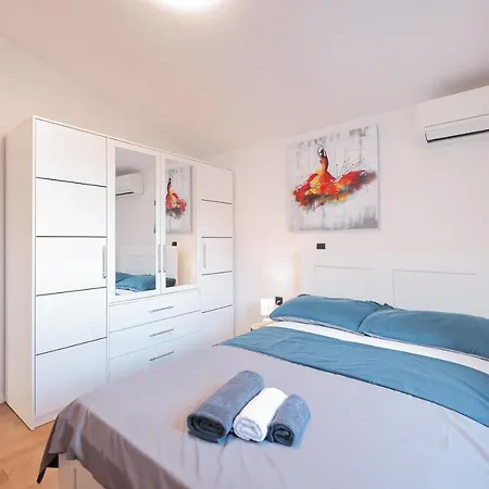 Vision 22 Daire Zadar